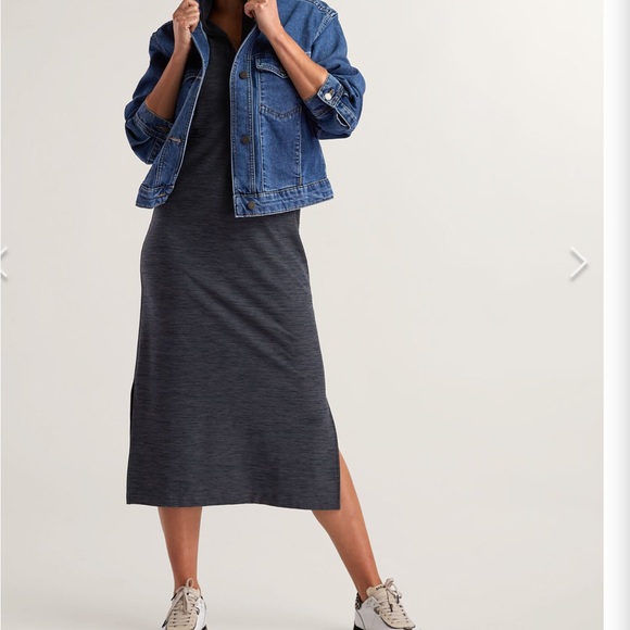 Title Nine Midi Dress black
